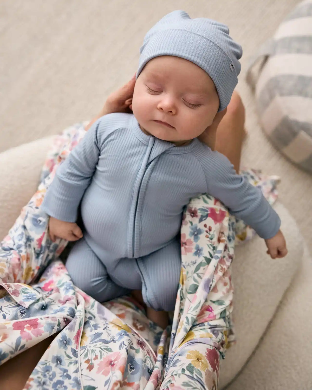 Newborn Essentials Gift Set Bundle / Zippy, Infant Beanie Hat