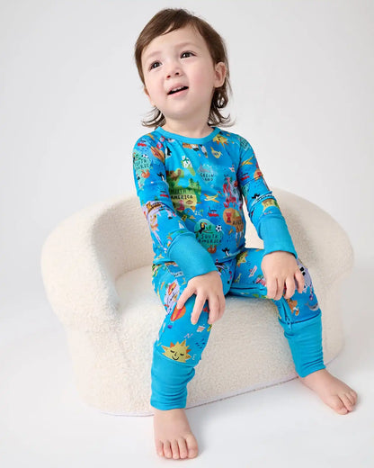 Around The World Crescent Zippy