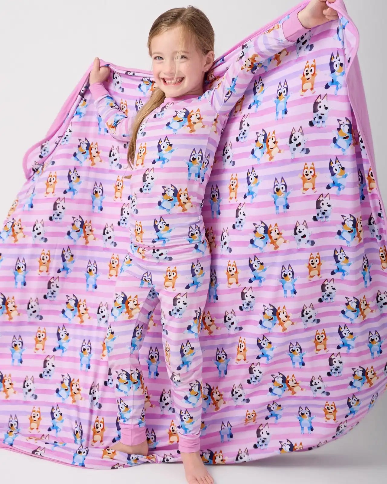 Bluey Dance All Day Pink Large Cloud Blanket®